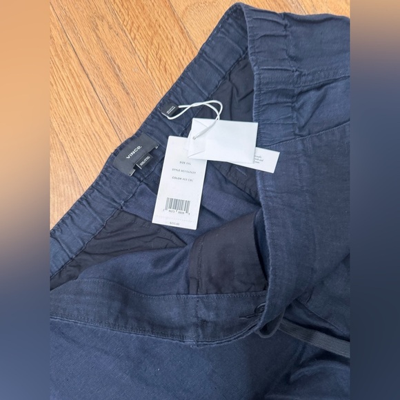 Vince Men's Lightweight Hemp 9" Shorts in Coastal Blue - Picture 7 of 9